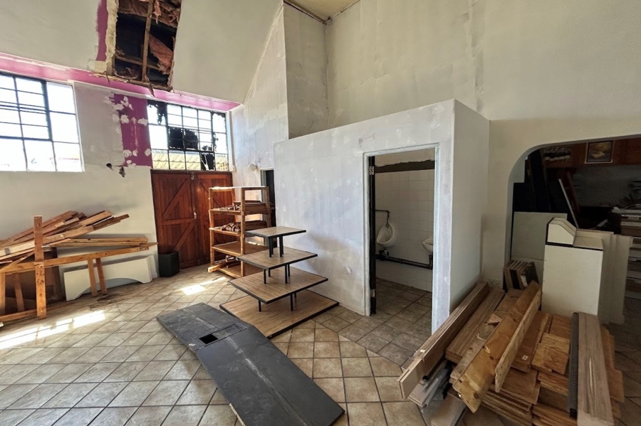 To Let commercial Property for Rent in Sherwood Eastern Cape